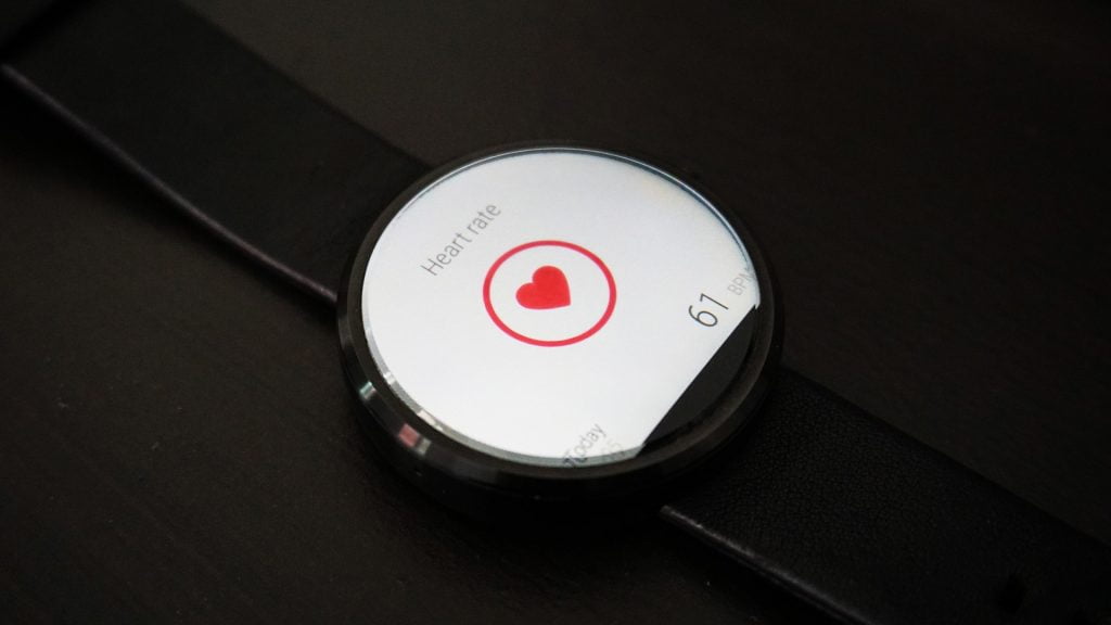 Tela do melhor relógio monitor cardíaco com um coração