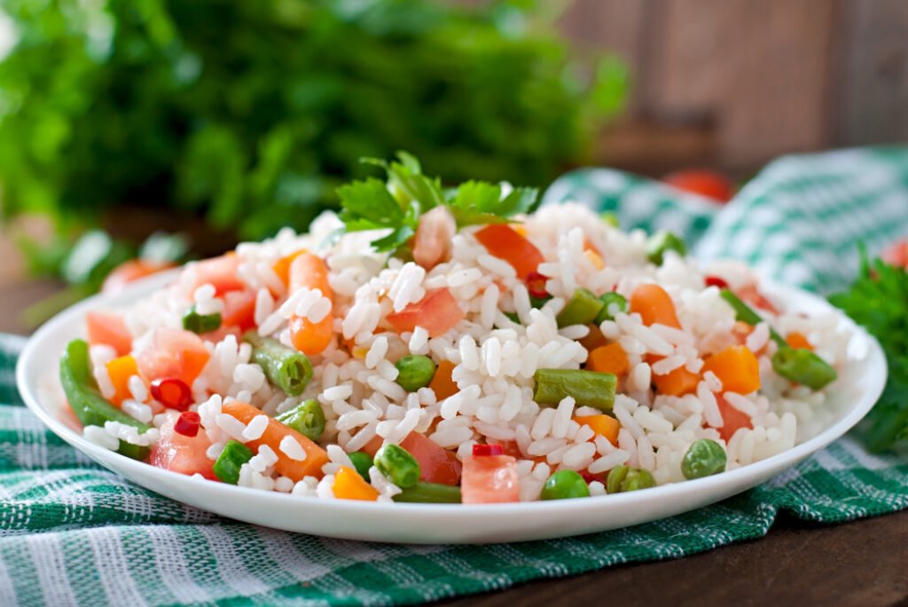 Faça arroz soltinho e fresquinho todos os dias com a melhor panela de arroz elétrica
